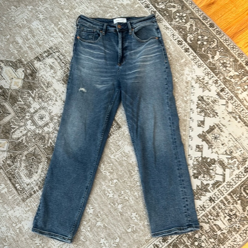 Dear John straight leg crop with stretch. Woman’s 28